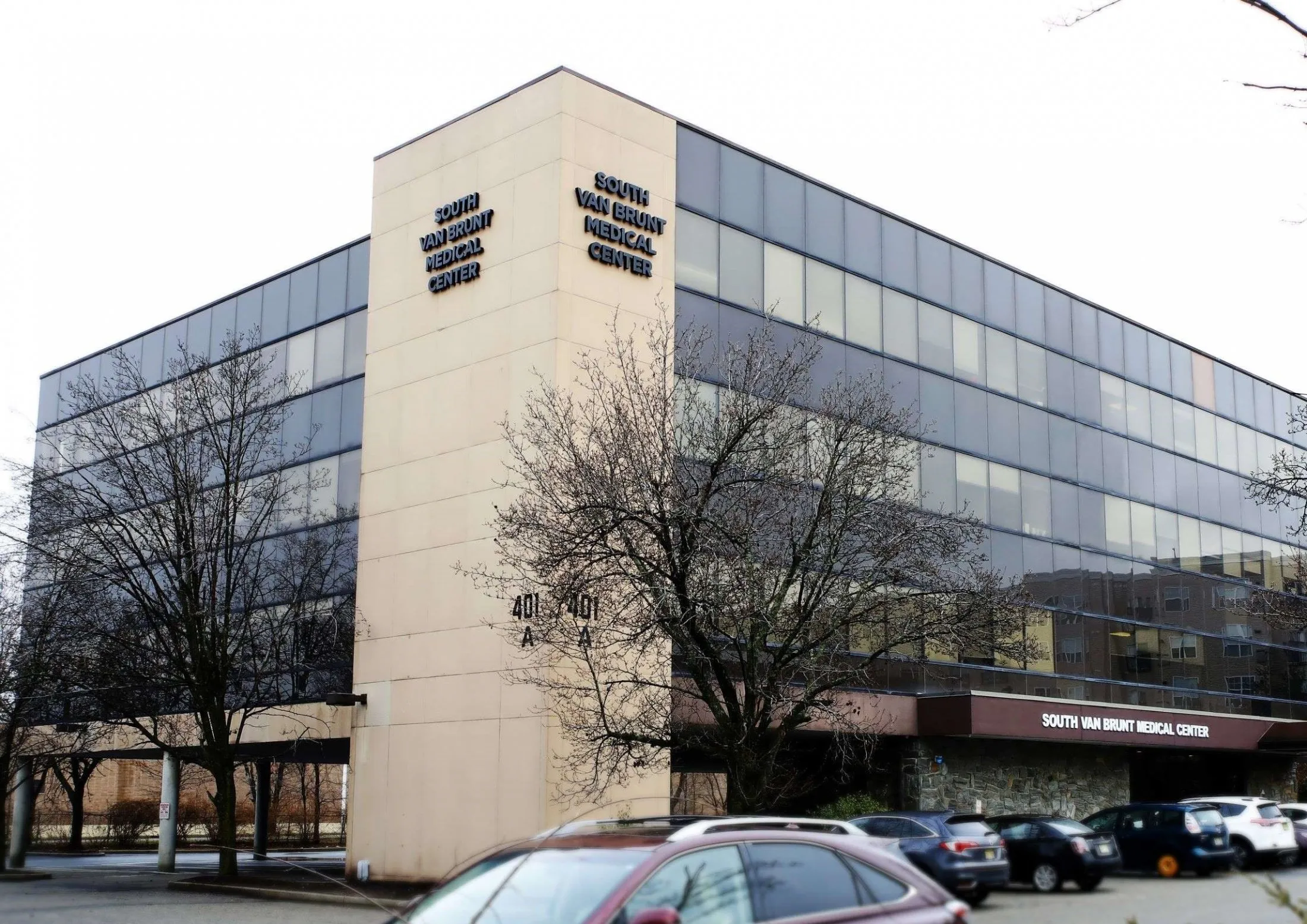 Exterior photo of Healing Dental building